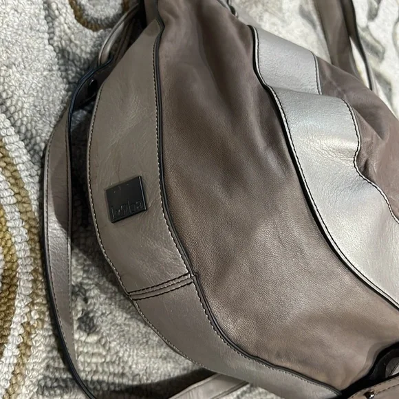 💕 Kooba taupe gray silver soft leather x large satchel shoulder bag - Picture 9 of 16
